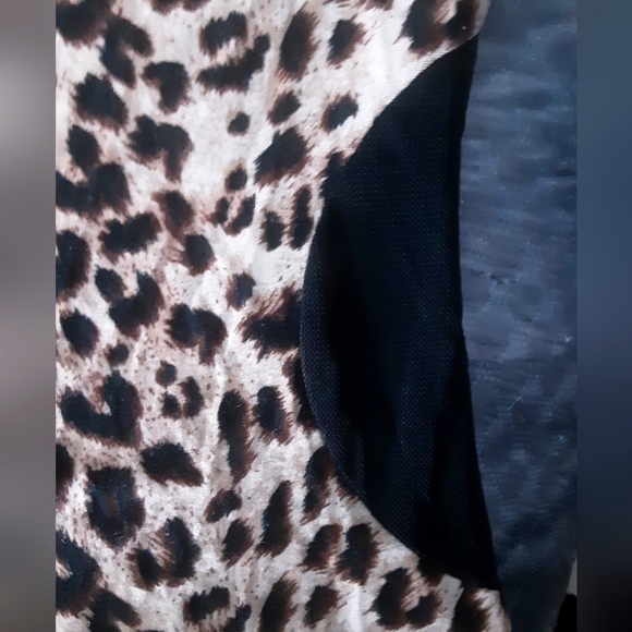 Black leopard long sleeve dress - Picture 3 of 4